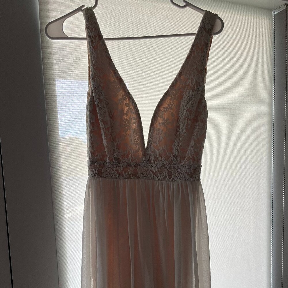 Lulu's white Lace and Sheer maxi dress with slit, size small